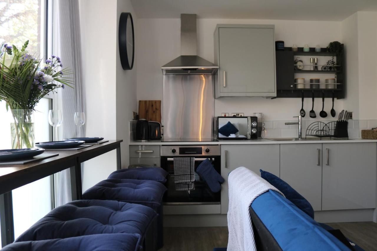 Wolverhampton - Gated Parking - George House 외부 사진